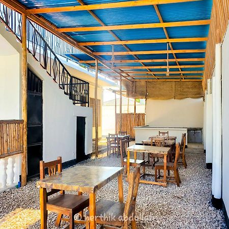 눙귀 Raha House B&B 외부 사진